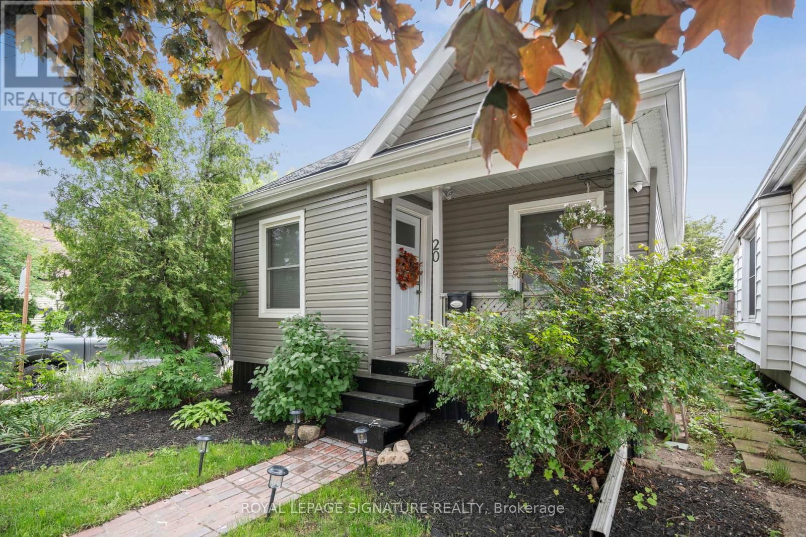 20 ROBINS AVENUE Image 3