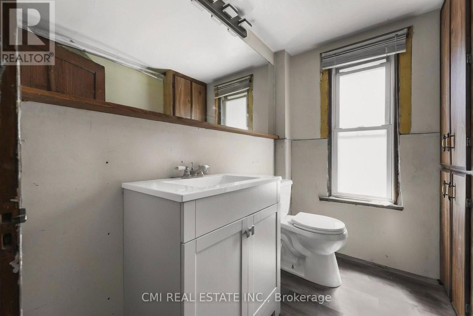 433 LYDIA STREET Image 28