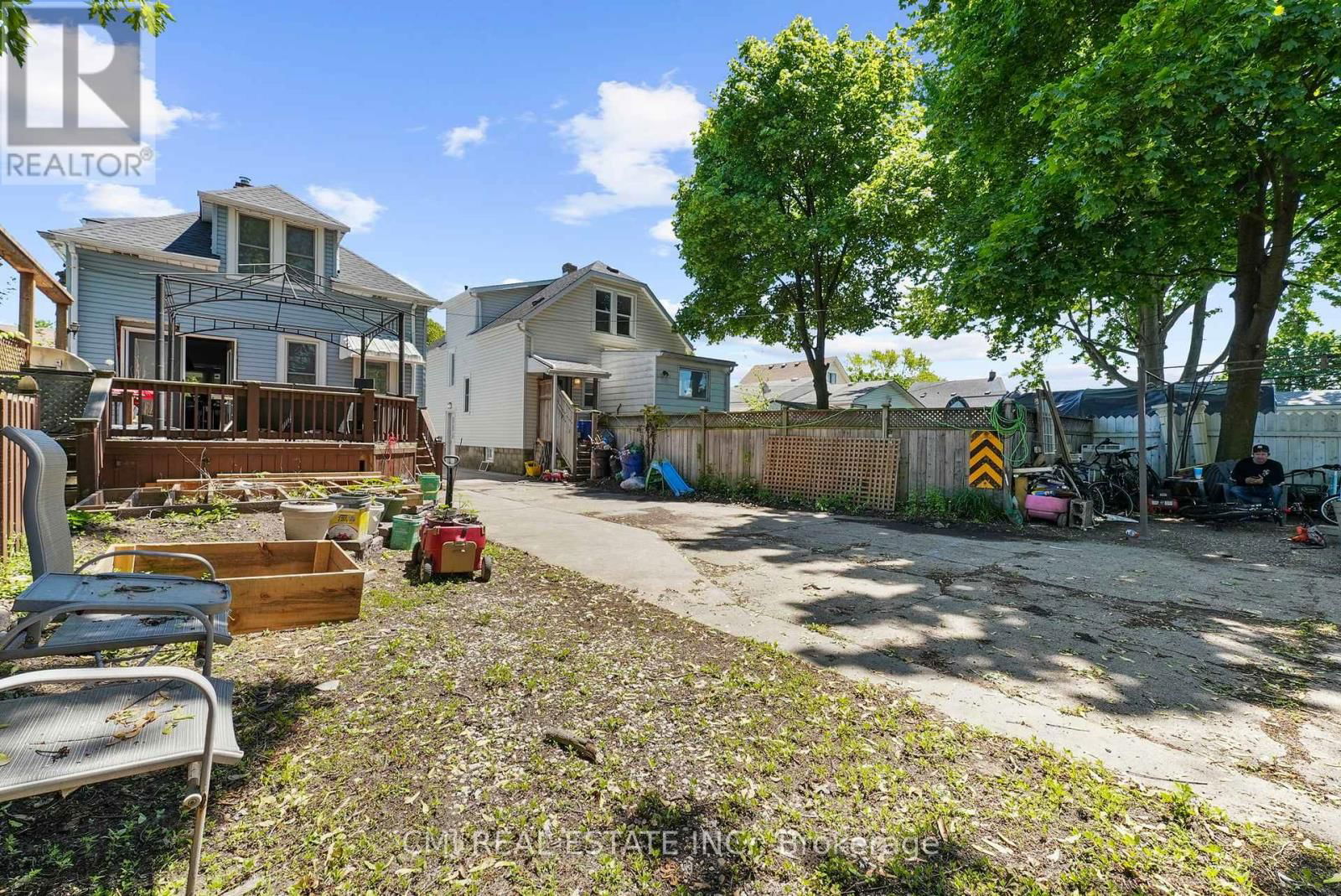 433 LYDIA STREET Image 38