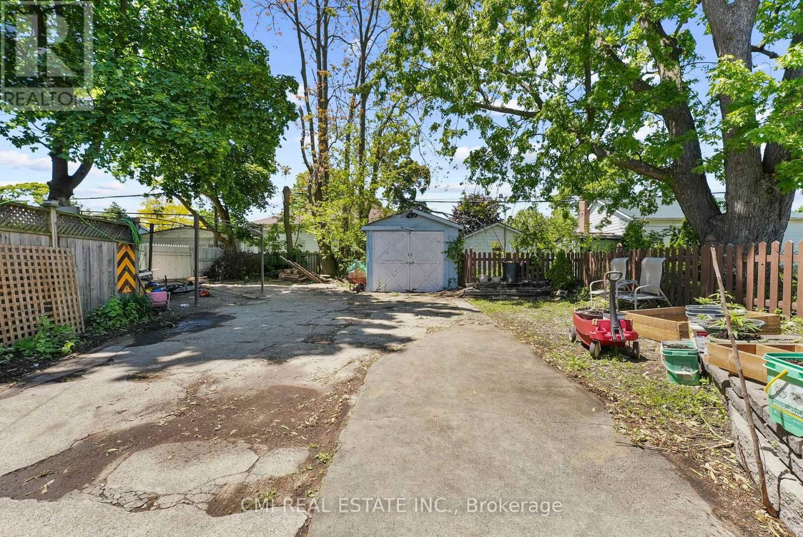 433 LYDIA STREET Image 39