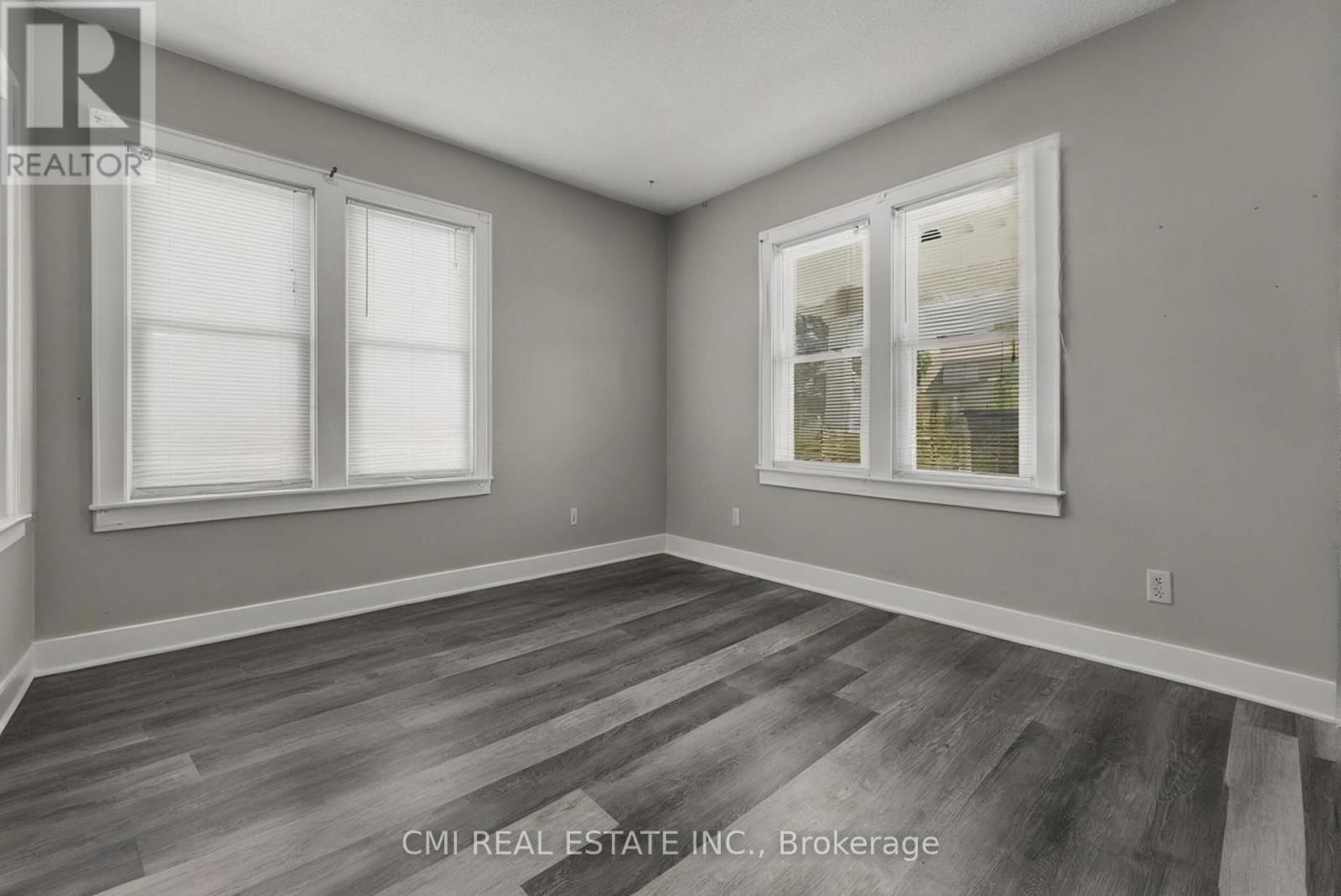 433 LYDIA STREET Image 6