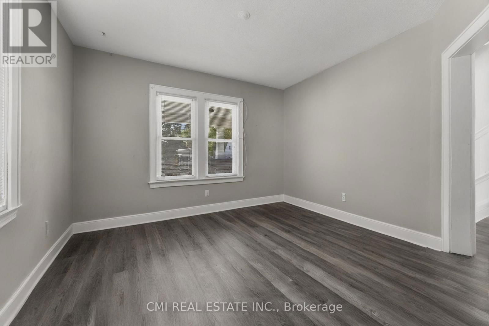433 LYDIA STREET Image 7