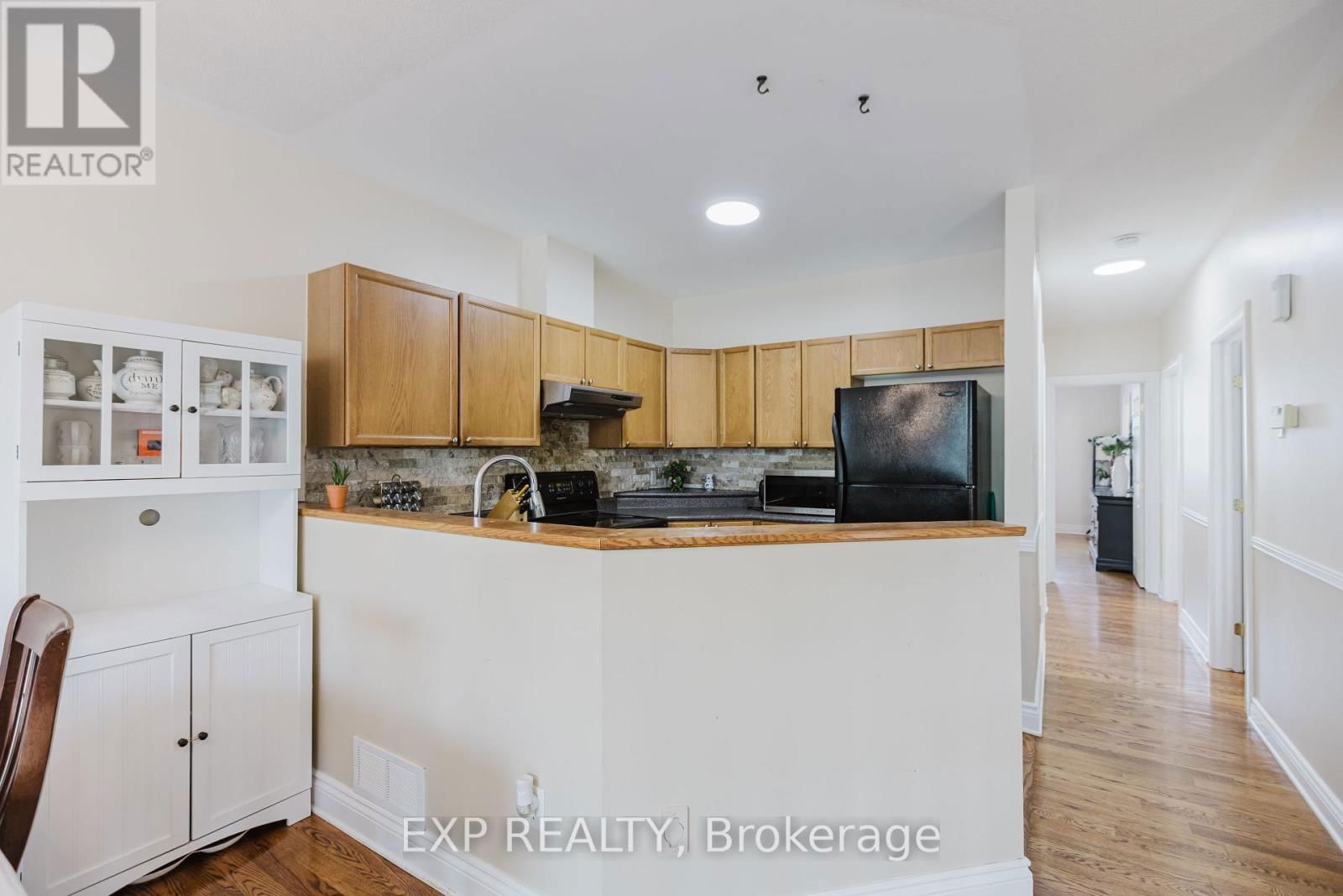 29 CASTLE GLEN CRESCENT Image 13