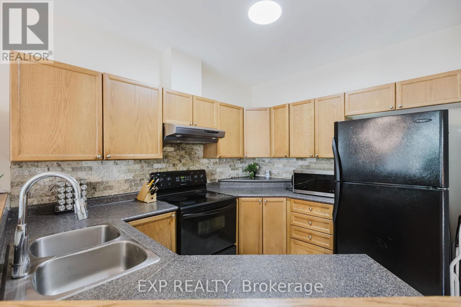 29 CASTLE GLEN CRESCENT Image 15