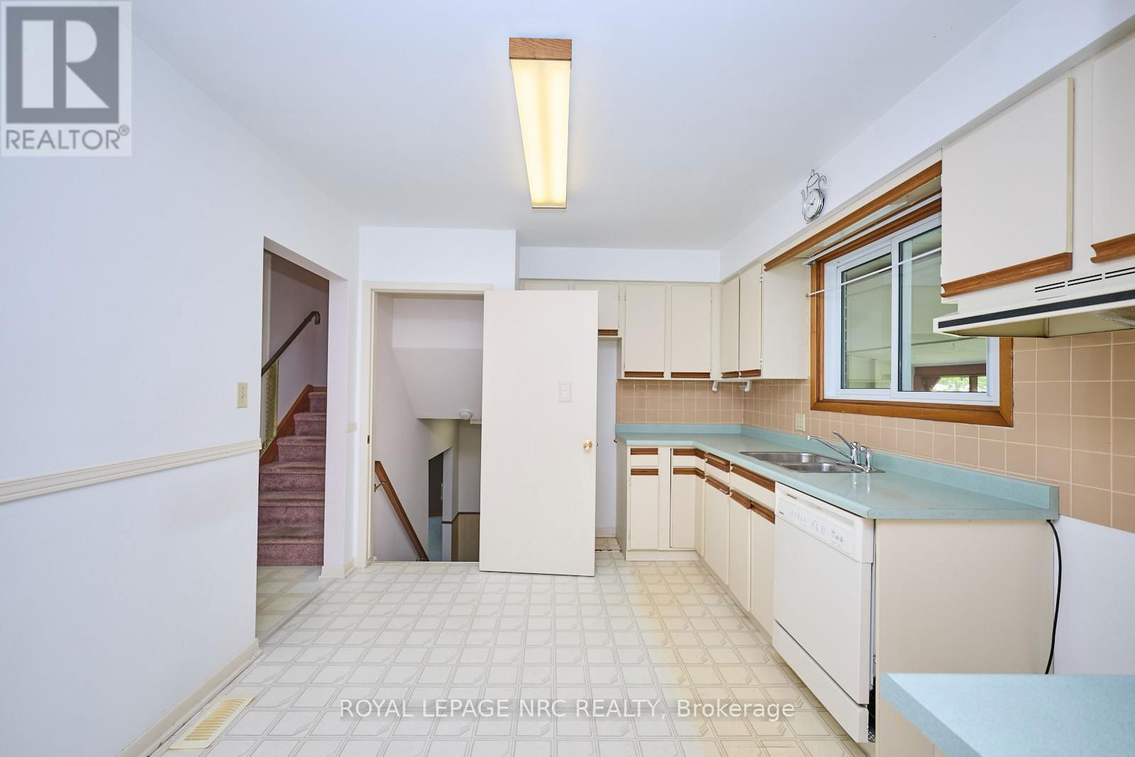 4682 PINEDALE DRIVE Image 21