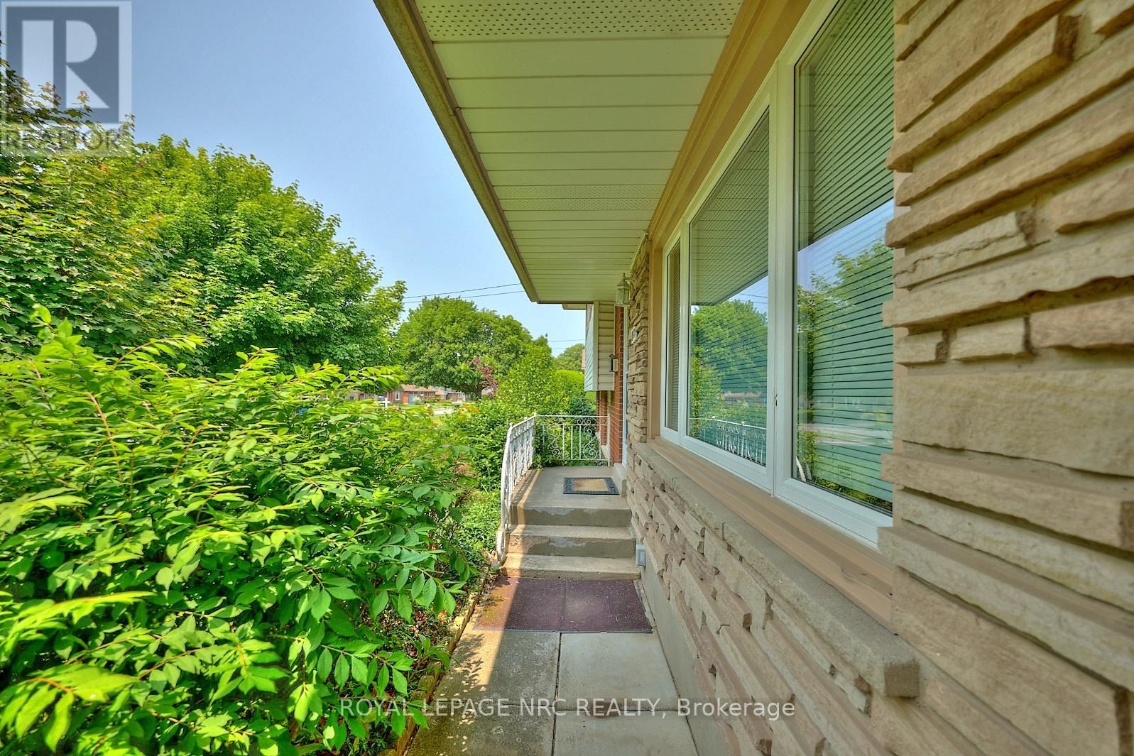 4682 PINEDALE DRIVE Image 4