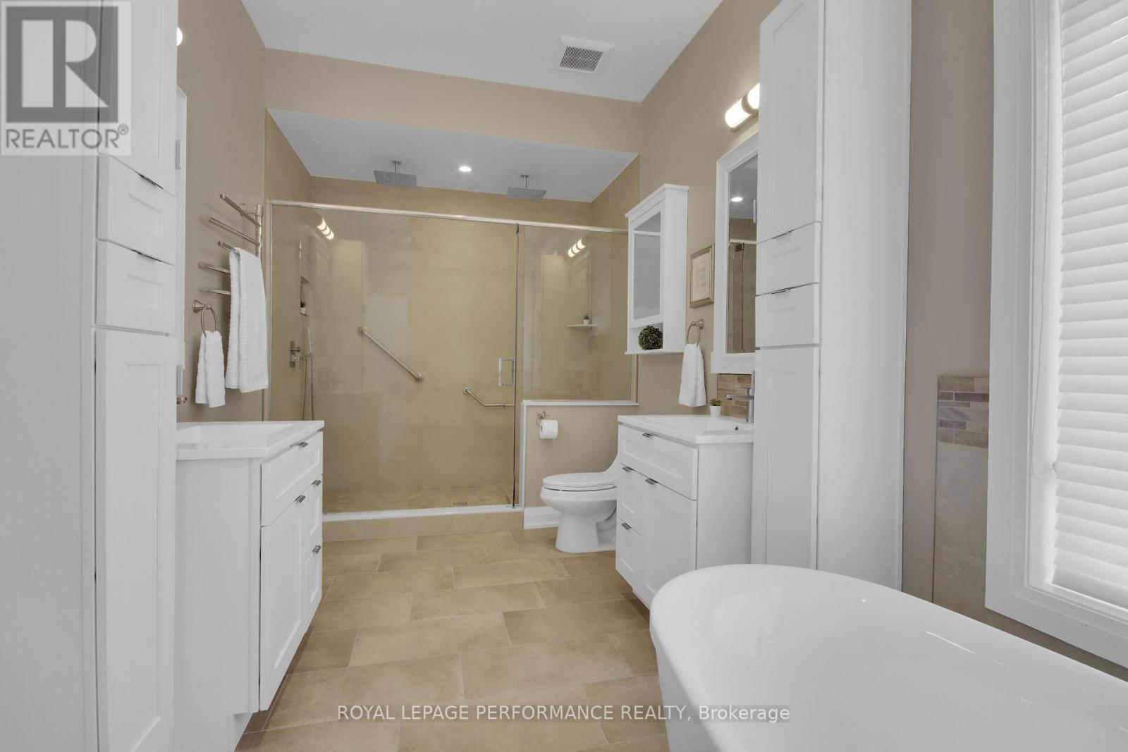 7412 BLUE WATER CRESCENT Image 23