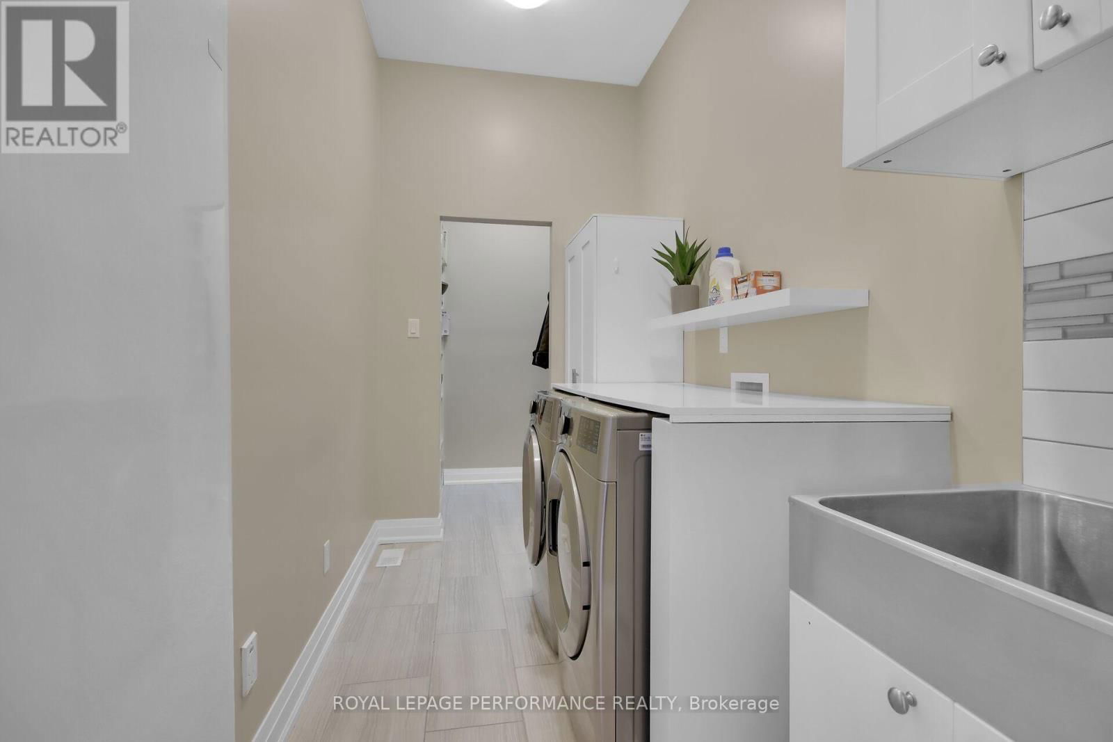 7412 BLUE WATER CRESCENT Image 31