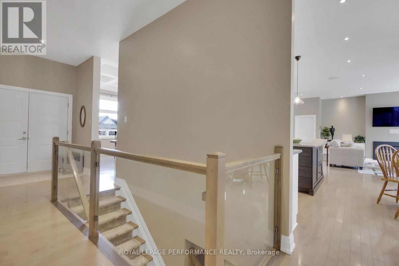 7412 BLUE WATER CRESCENT Image 32