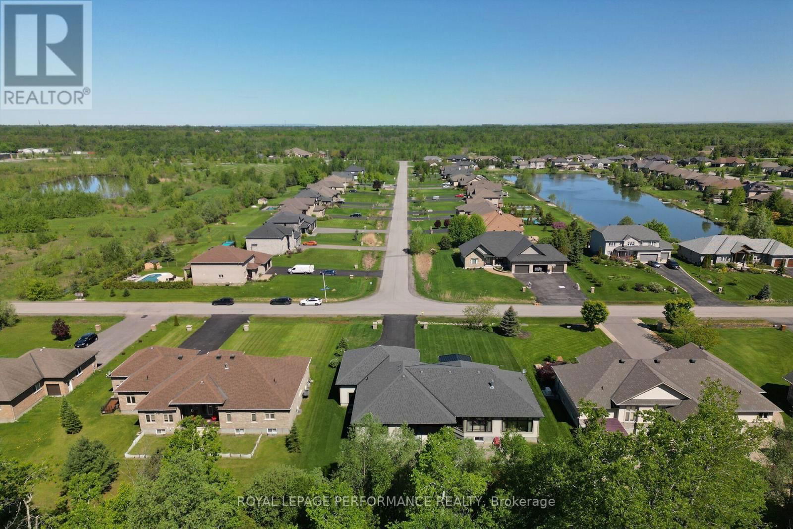 7412 BLUE WATER CRESCENT Image 46