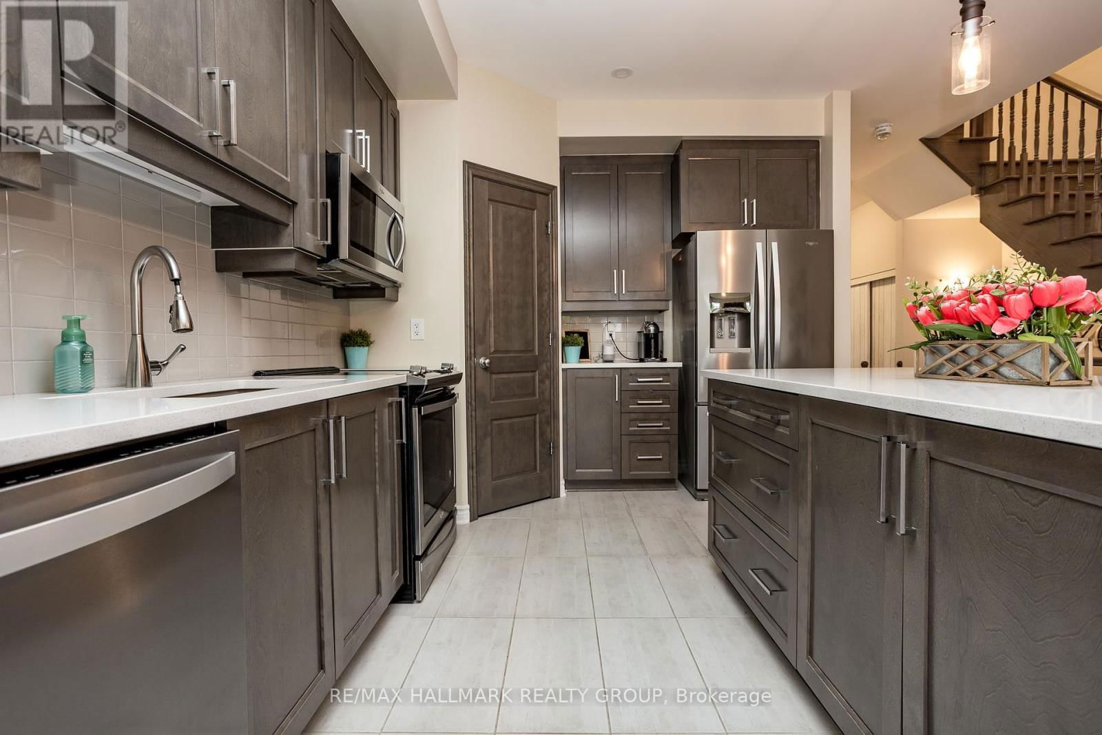 208 SITTELLE PRIVATE Image 10