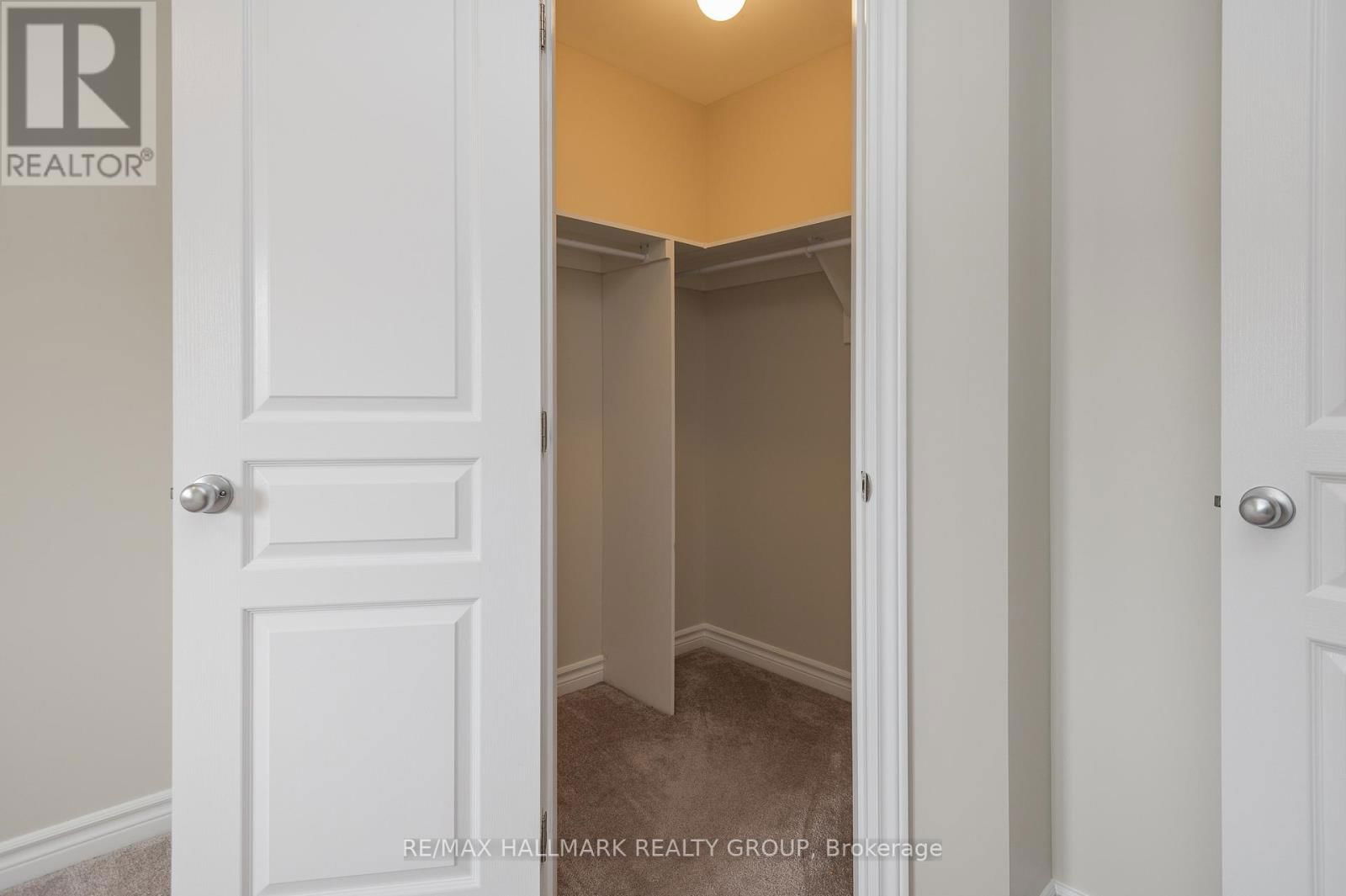 208 SITTELLE PRIVATE Image 34