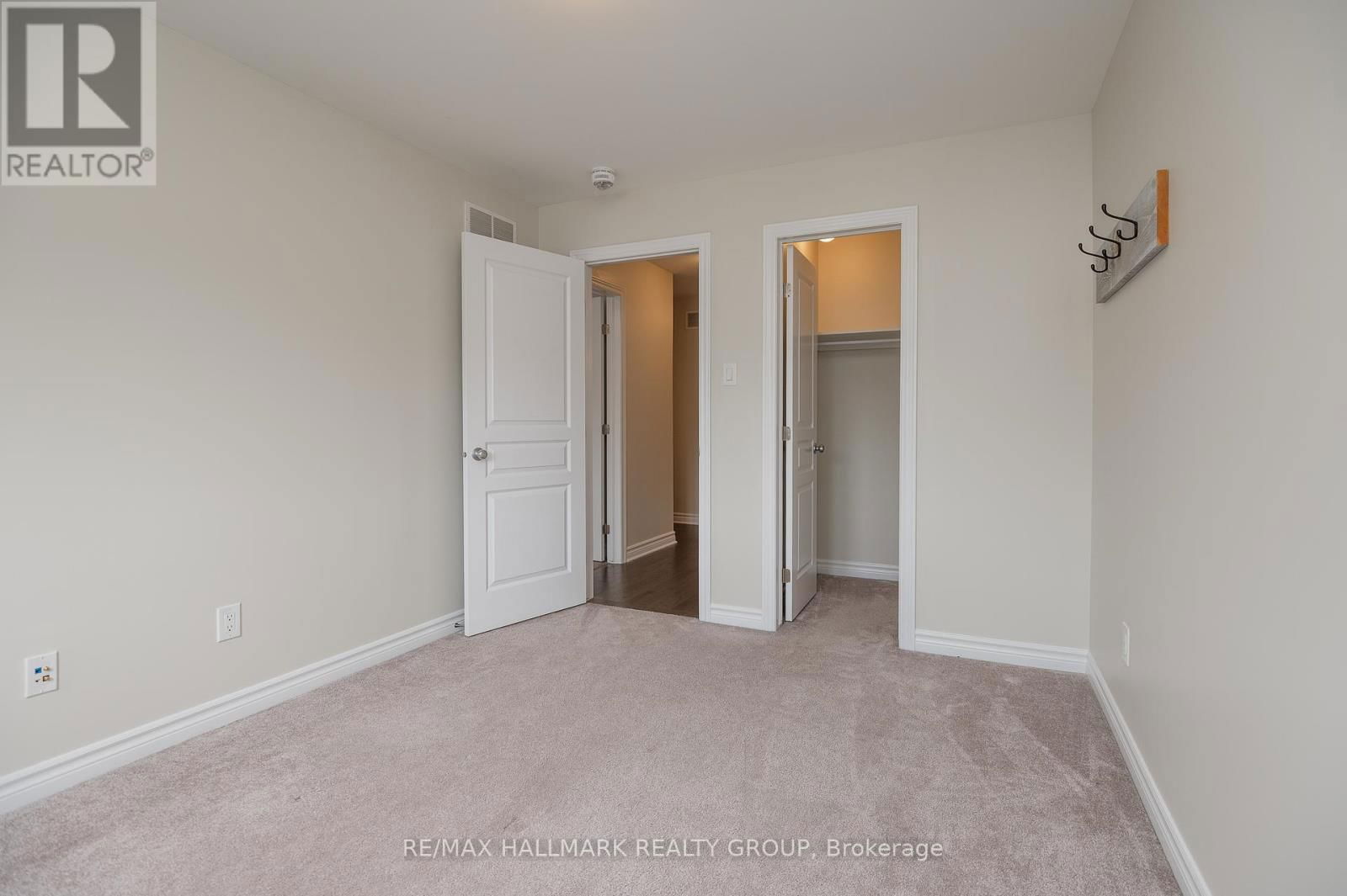 208 SITTELLE PRIVATE Image 36