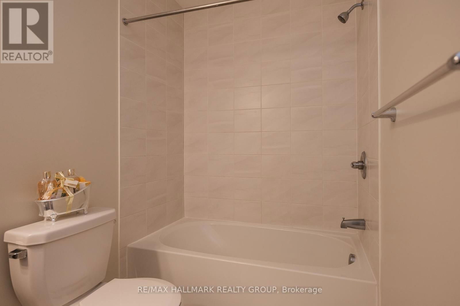 208 SITTELLE PRIVATE Image 38