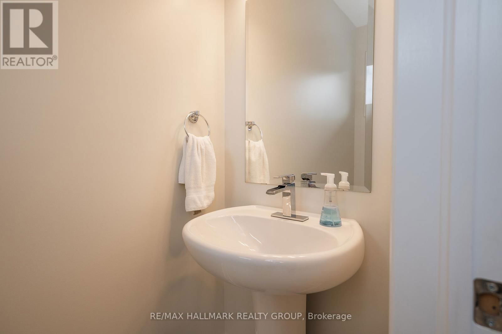 208 SITTELLE PRIVATE Image 5