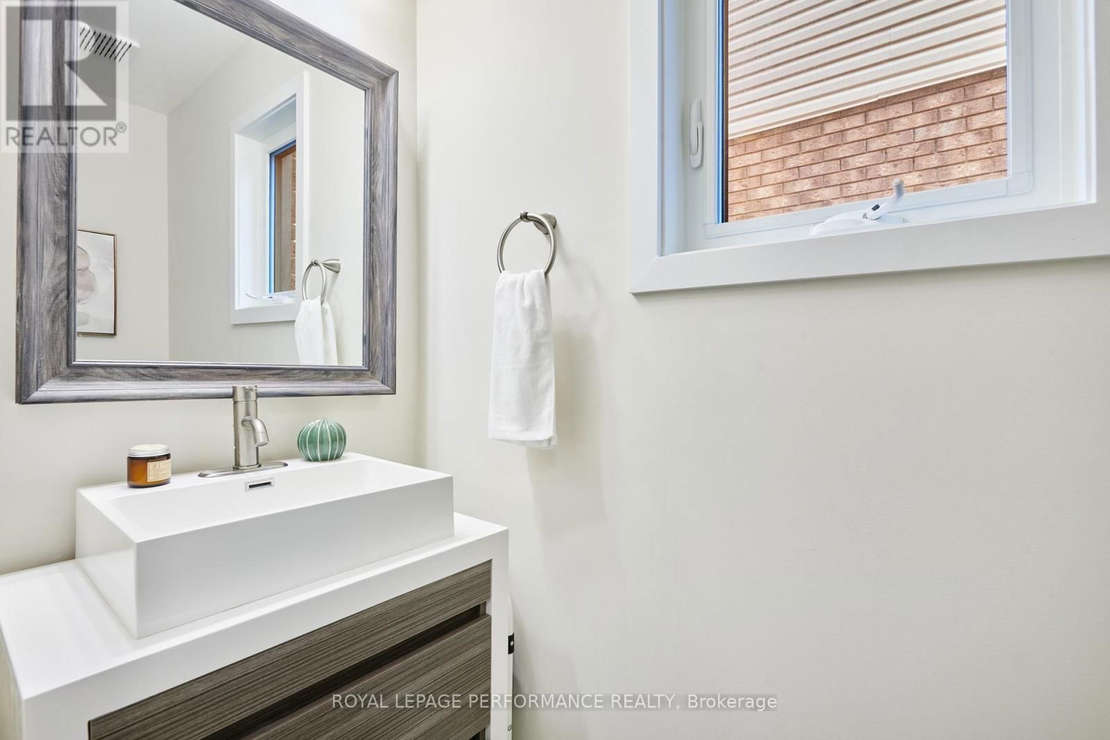 8 MASONBROOK STREET Image 16
