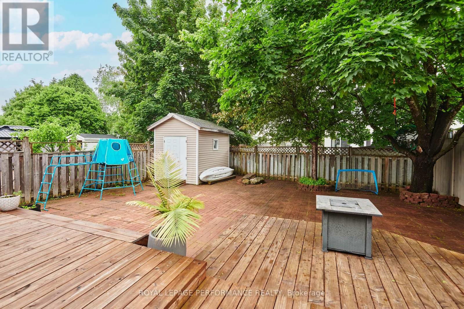 8 MASONBROOK STREET Image 35