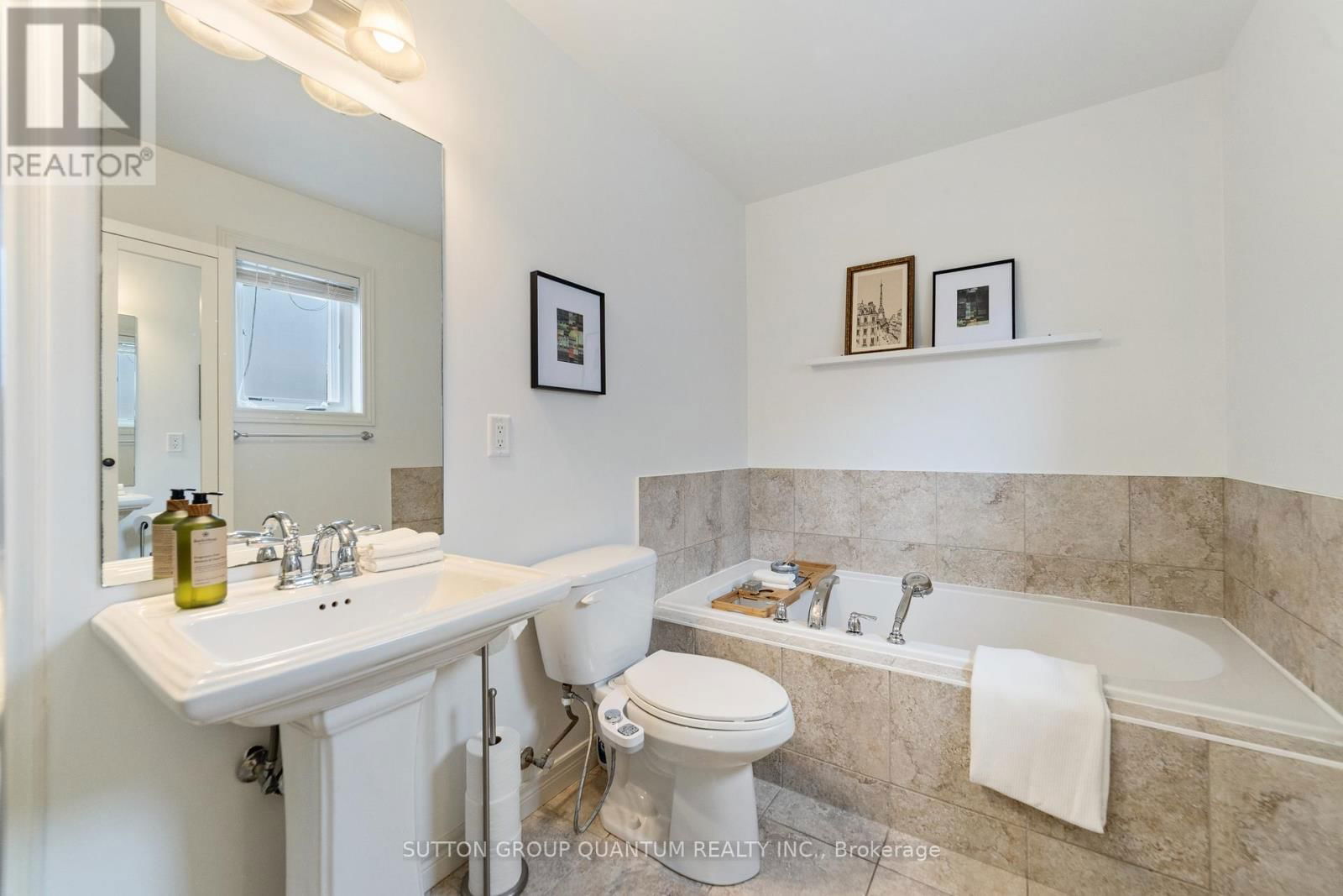 80 LORNE AVENUE Image 15