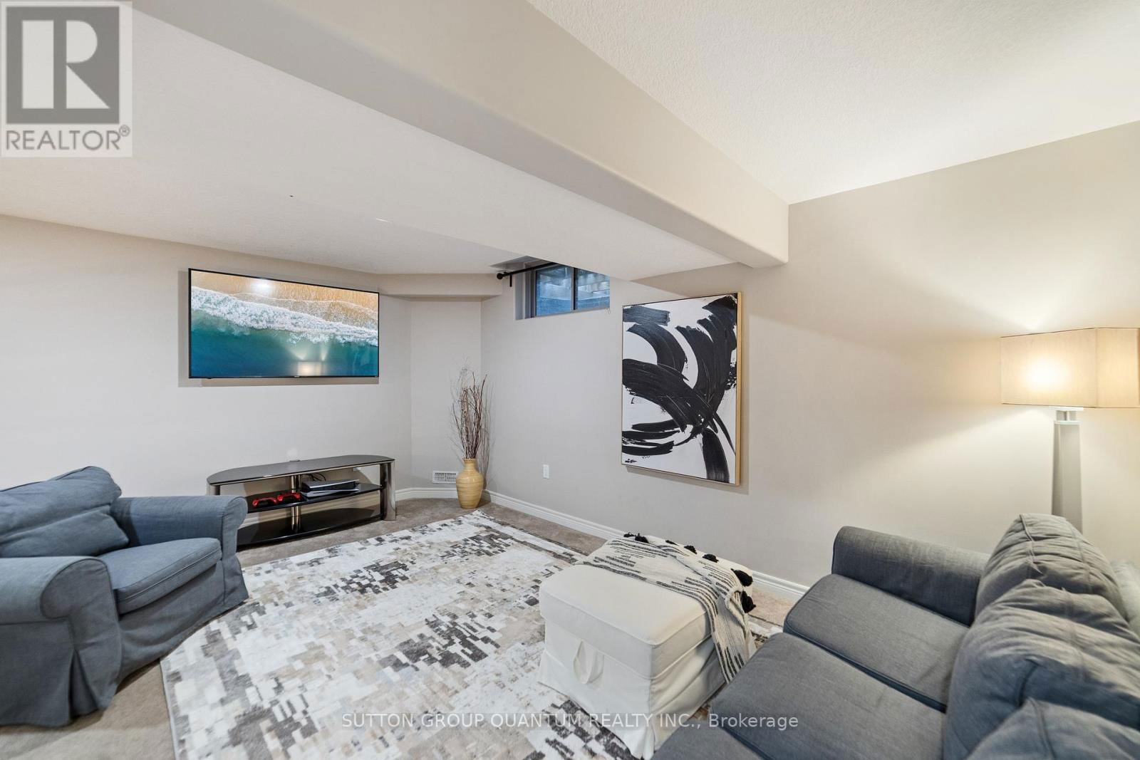 80 LORNE AVENUE Image 23