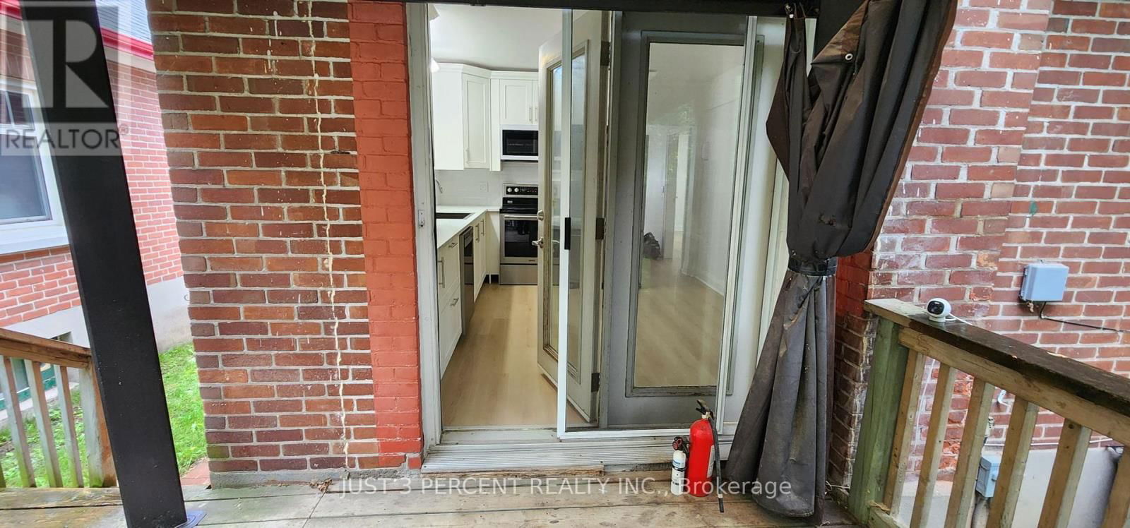 130 ROMAINE STREET Image 11