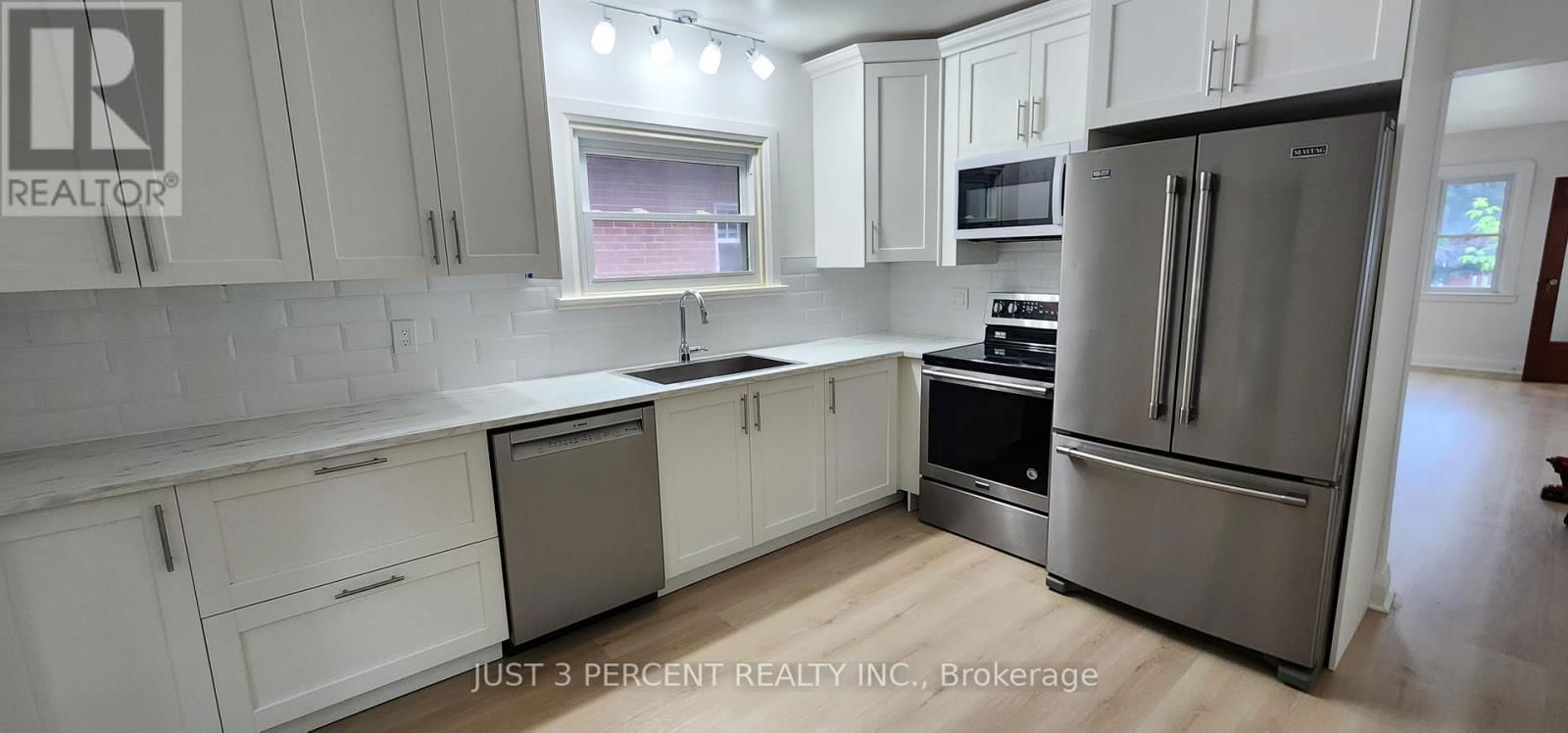 130 ROMAINE STREET Image 13