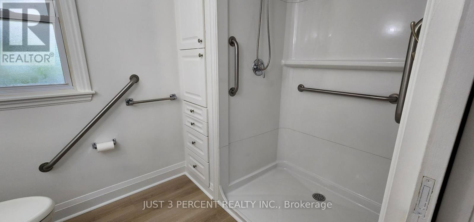 130 ROMAINE STREET Image 24