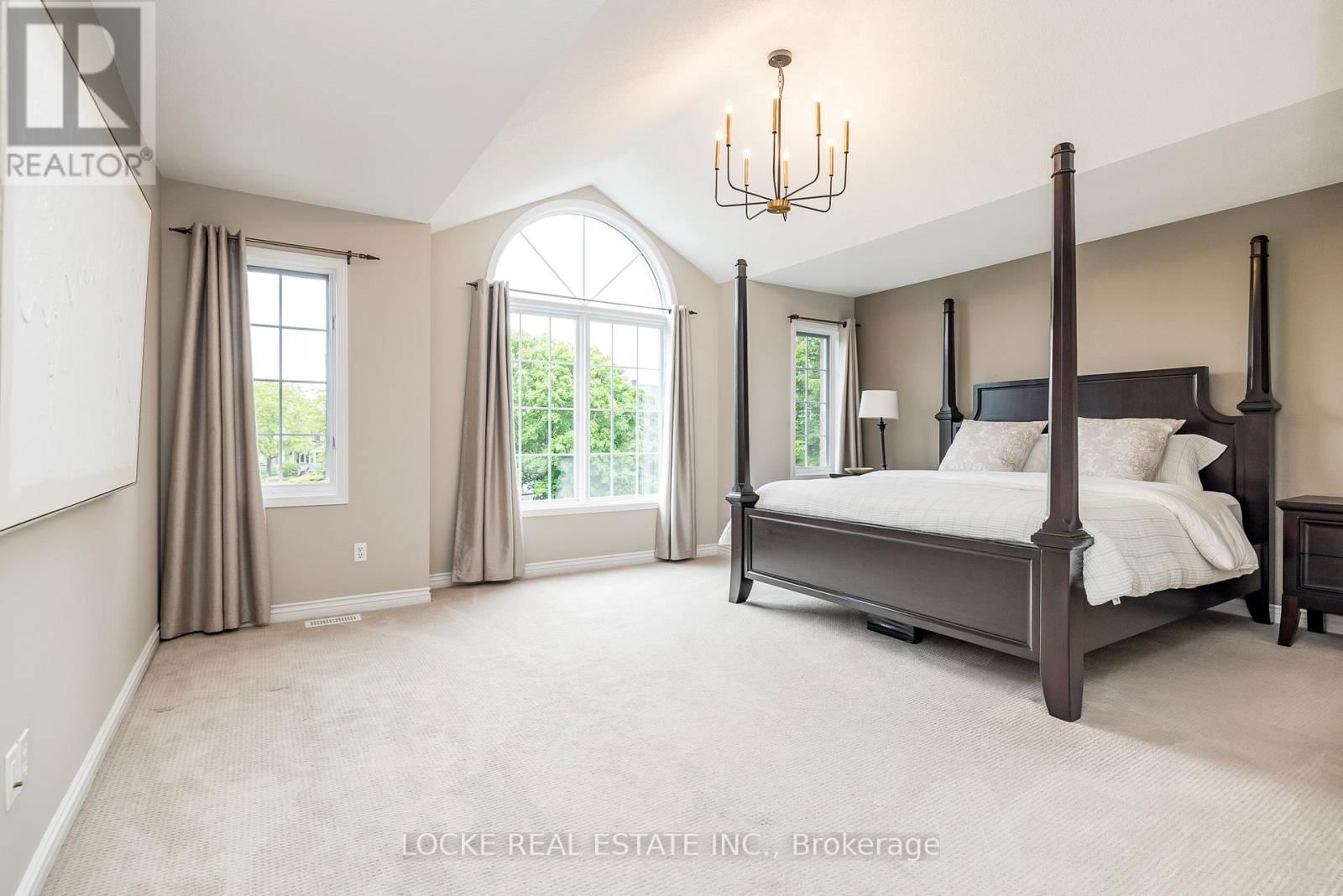 5845 GLADEWOODS PLACE Image 27