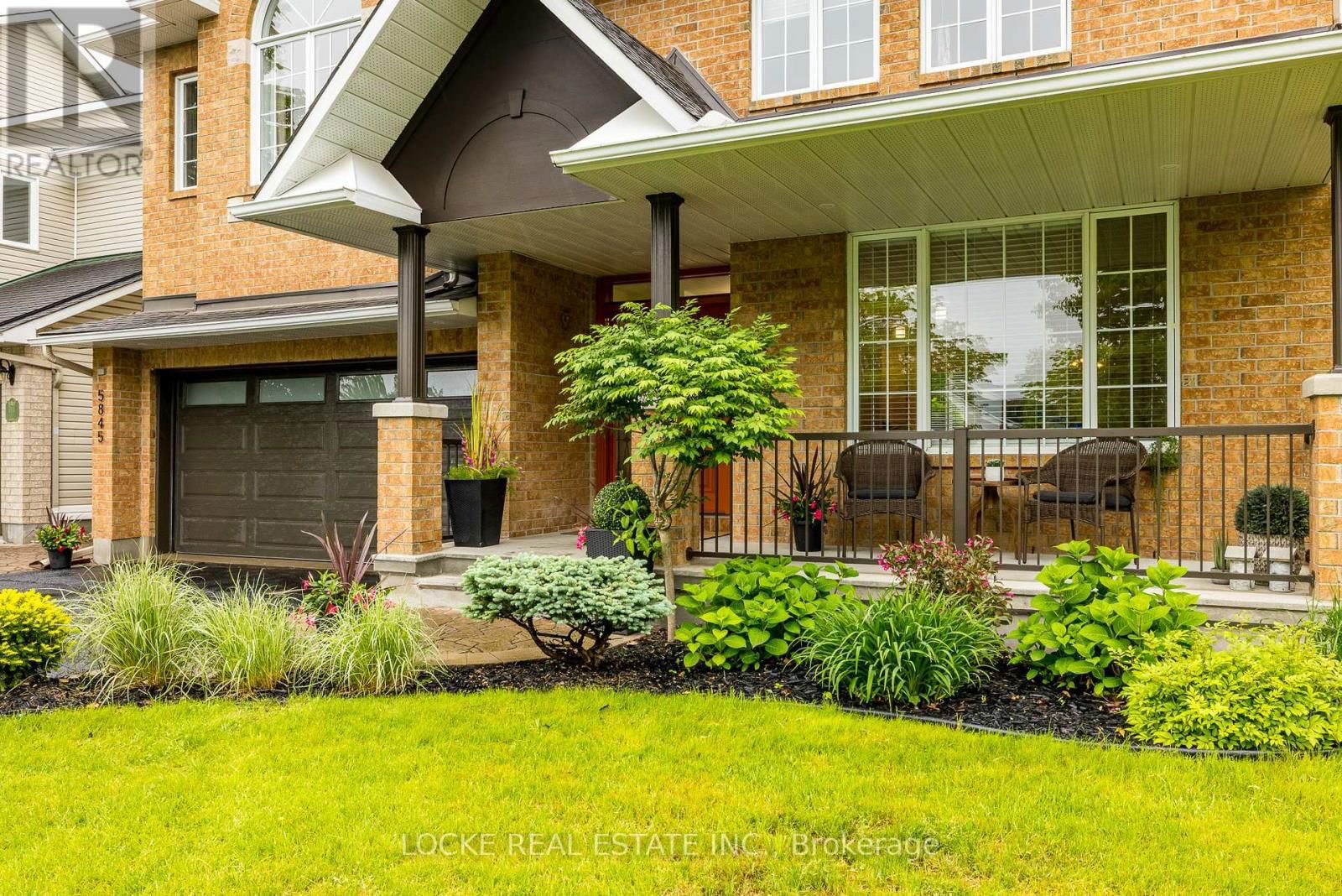 5845 GLADEWOODS PLACE Image 3