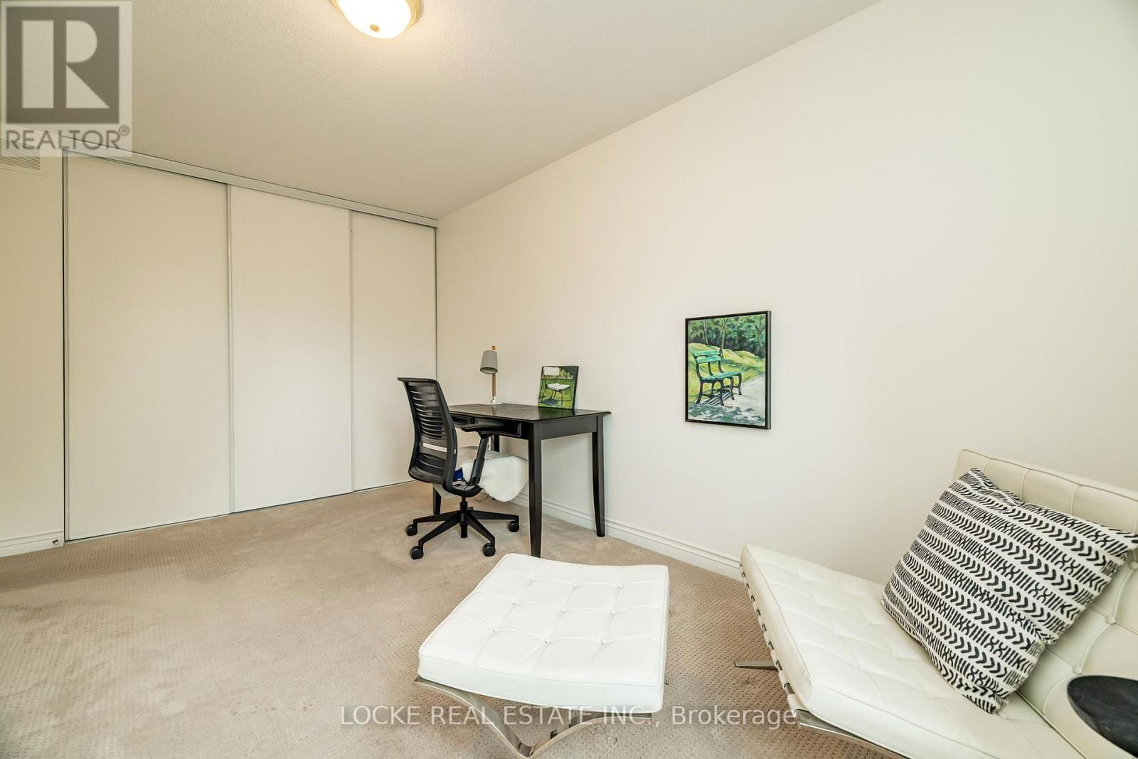 5845 GLADEWOODS PLACE Image 39