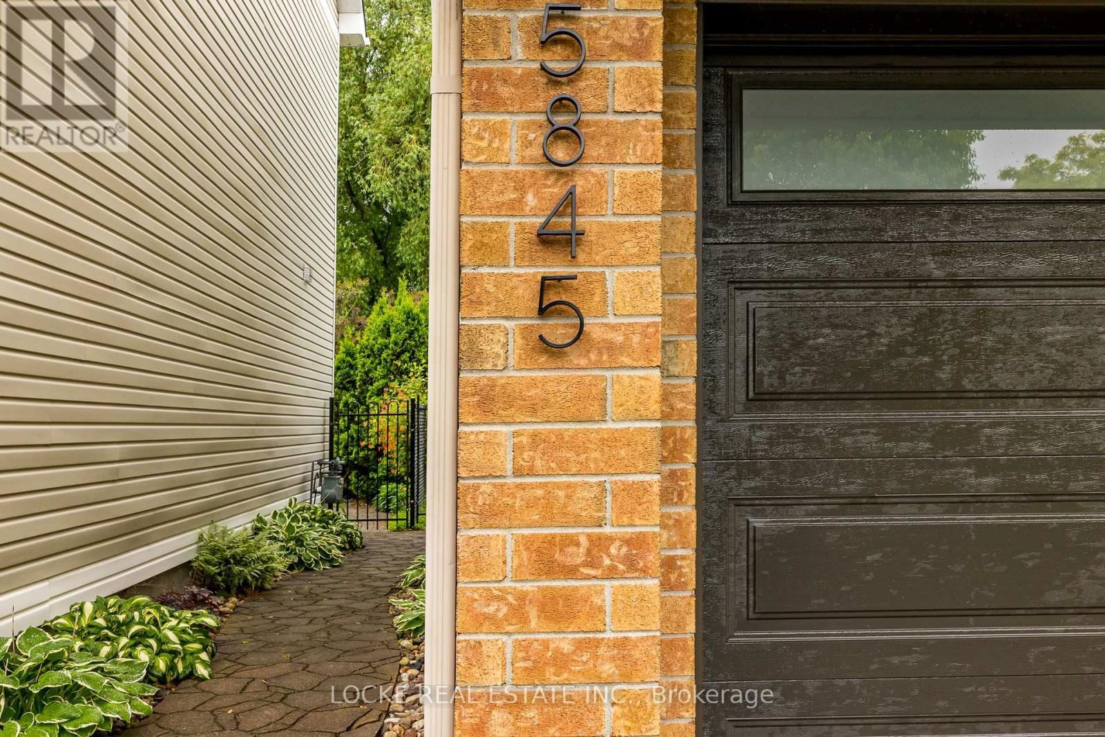 5845 GLADEWOODS PLACE Image 5