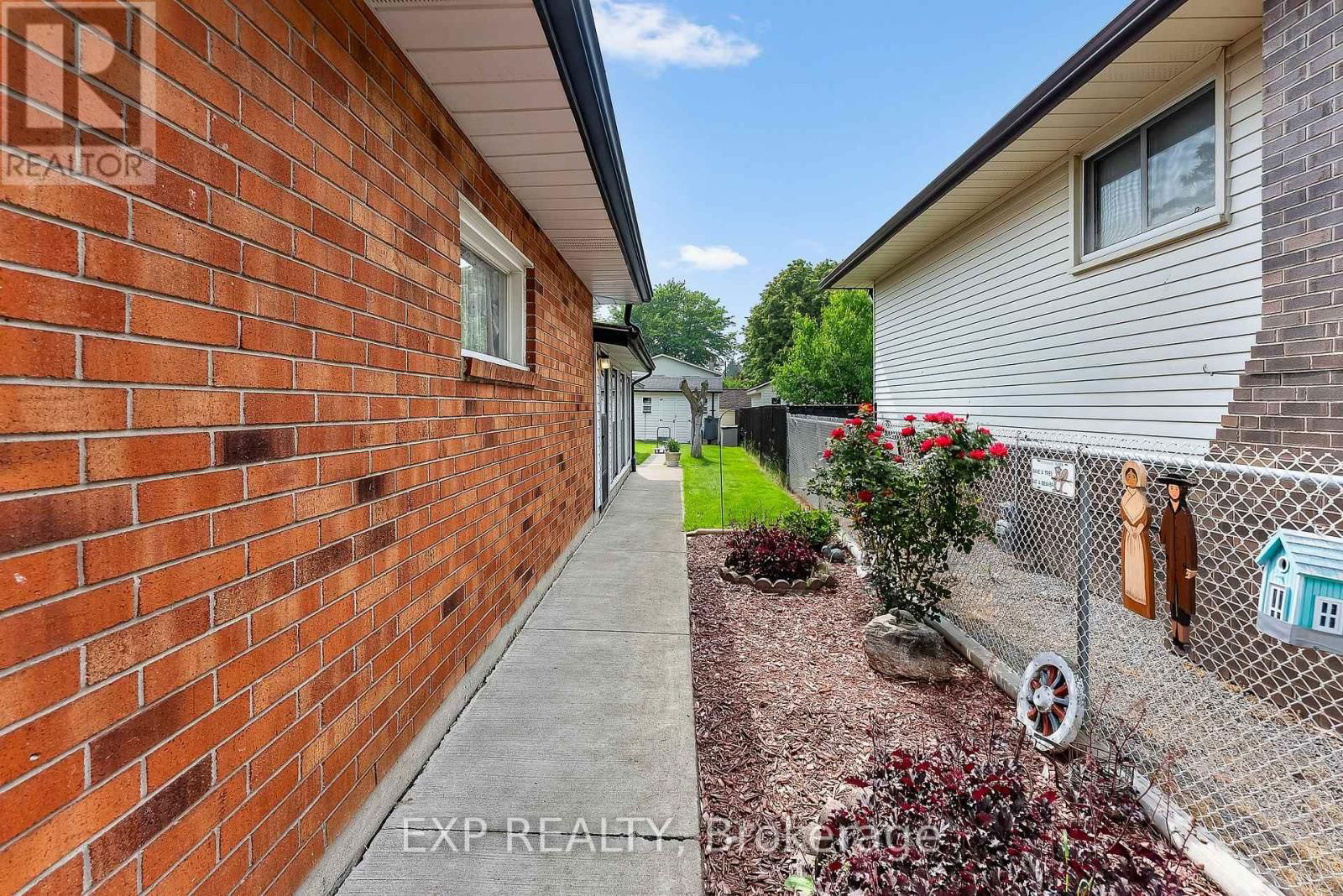 6011 PITTON ROAD Image 3