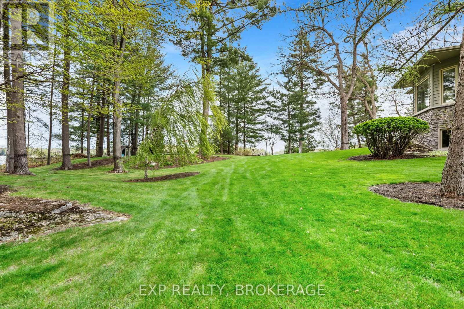 121 BASS LANE Image 32