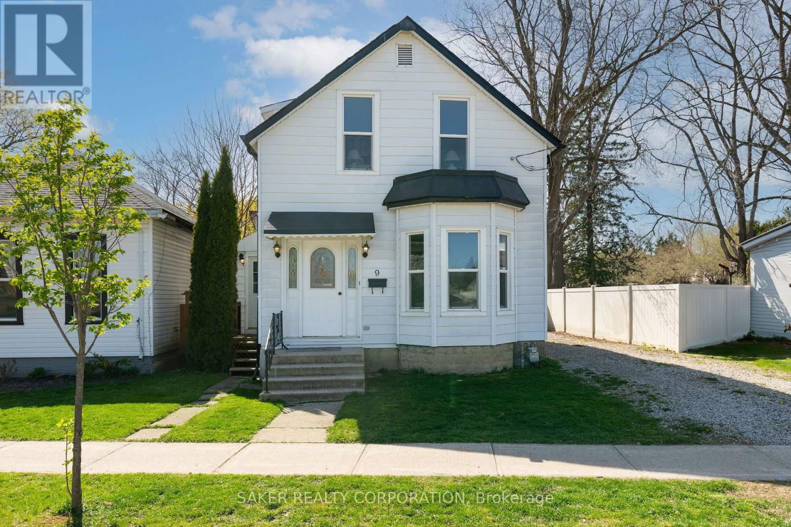 9 STATION STREET Image 1