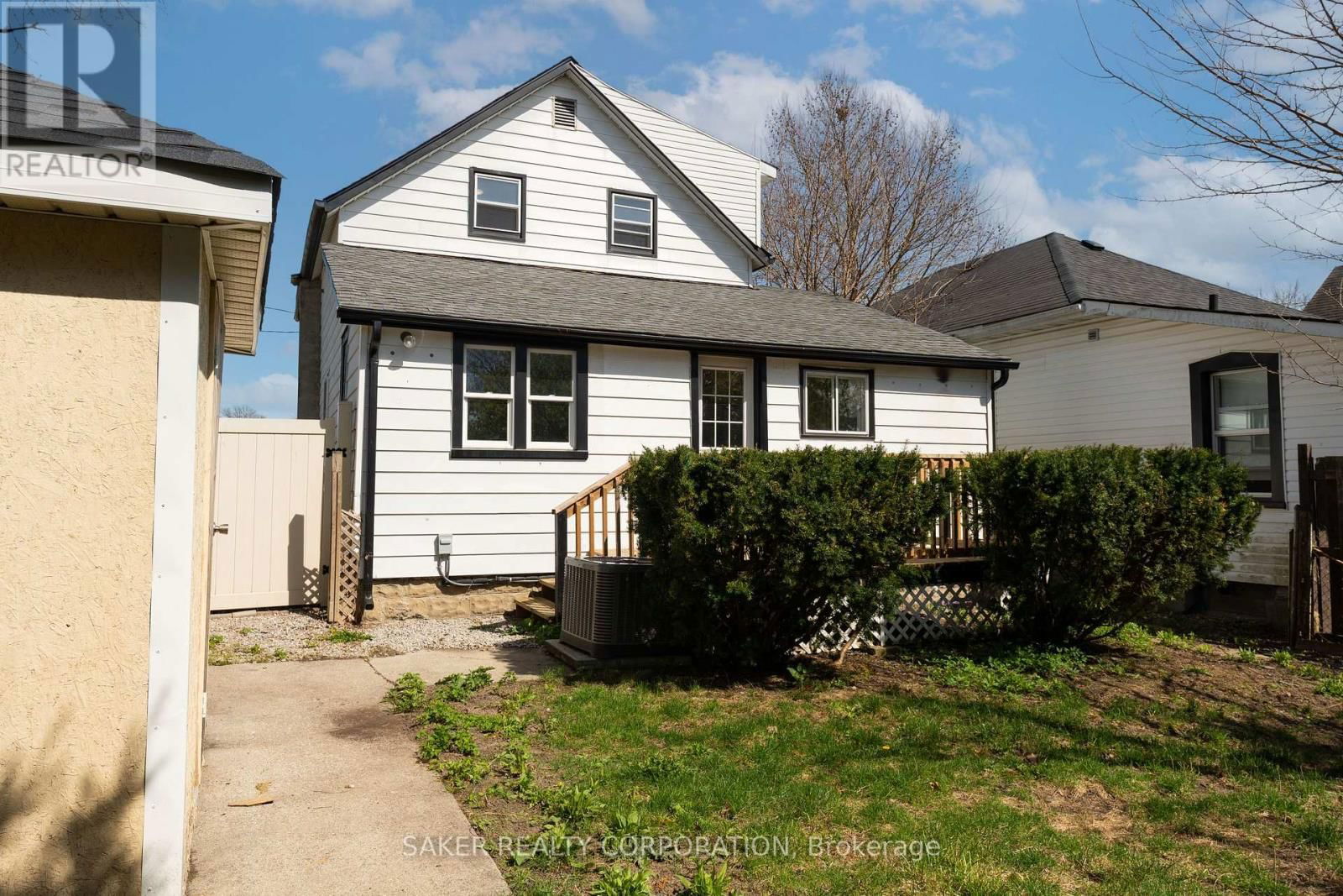 9 STATION STREET Image 34