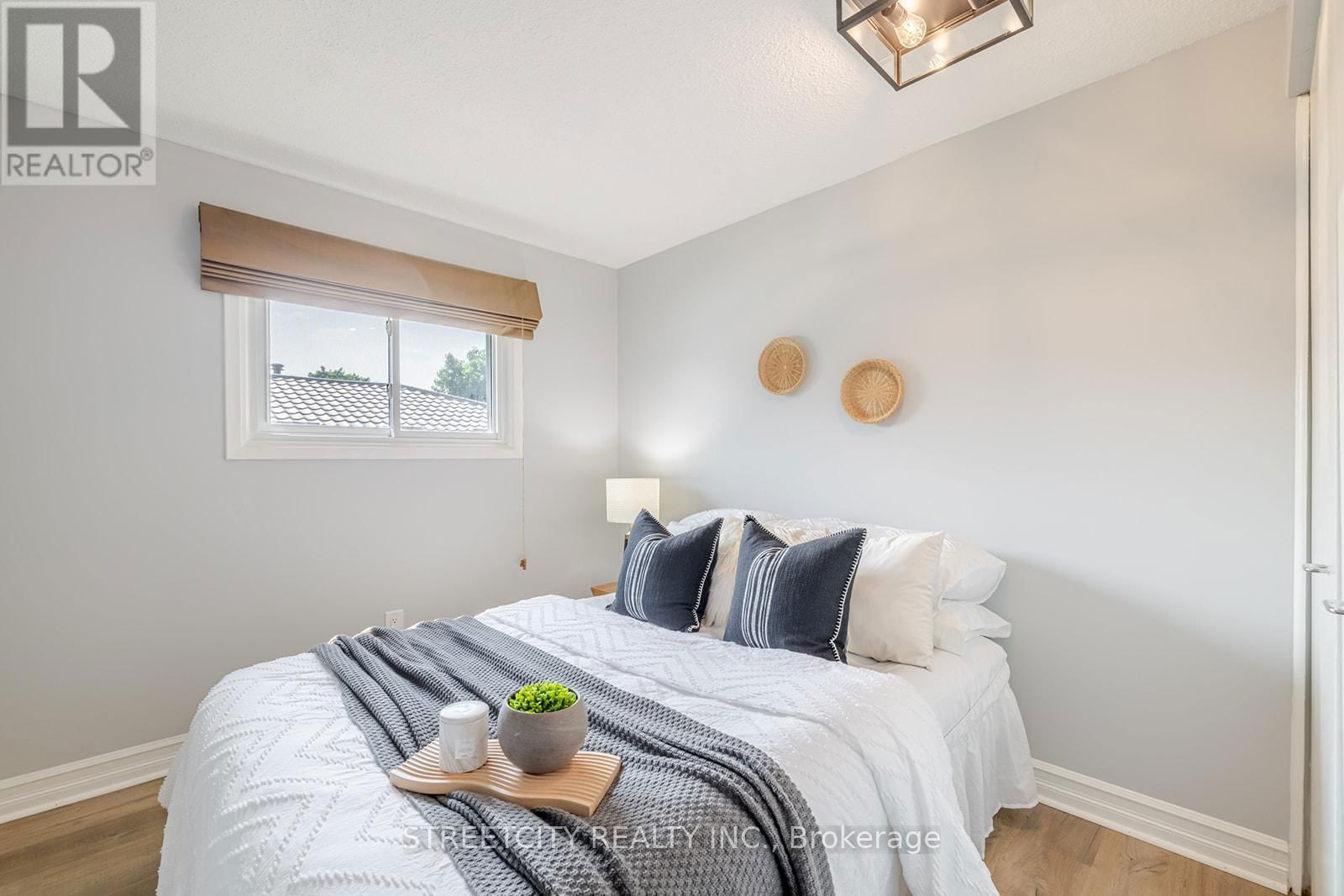41 FENNELL CRESCENT Image 19
