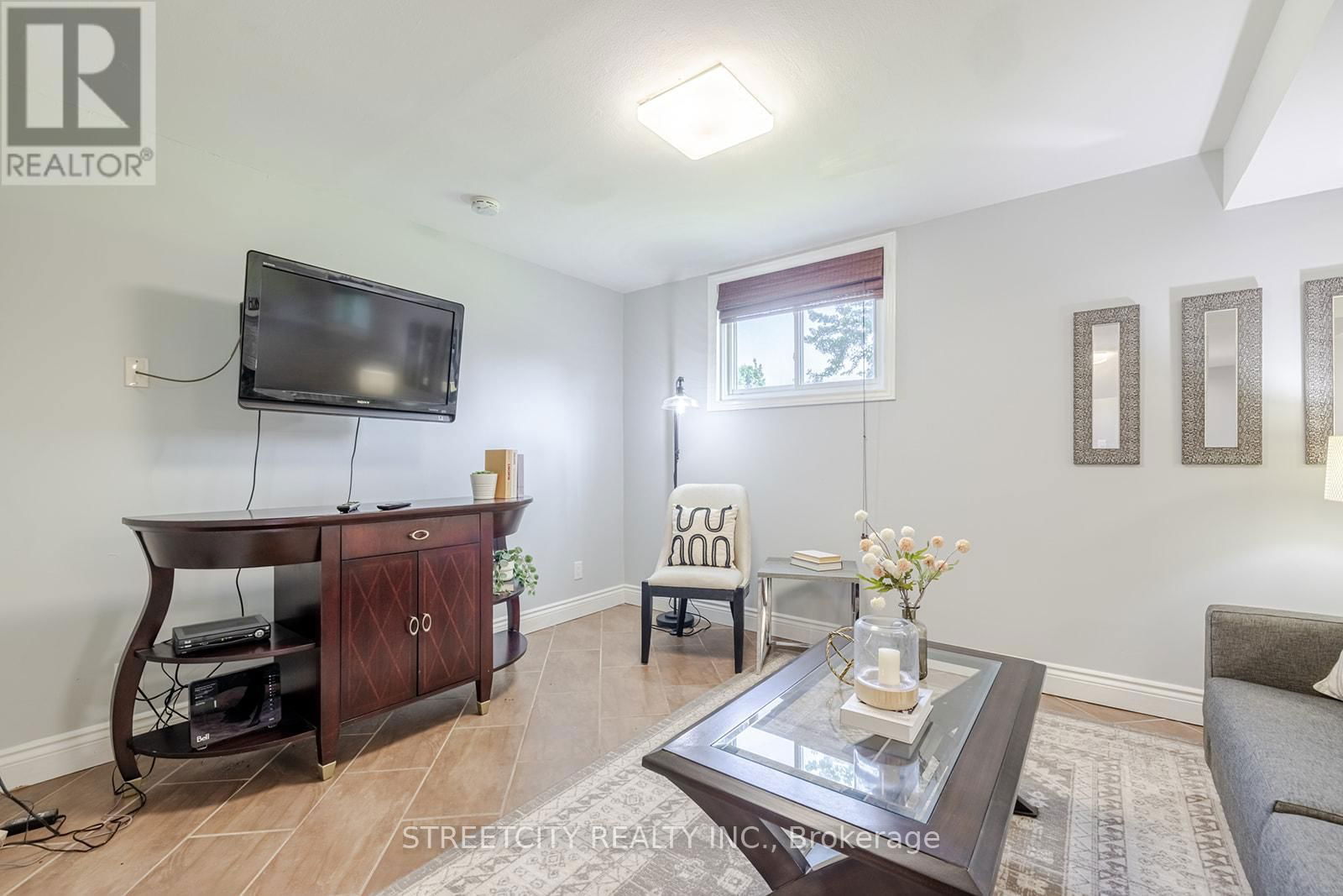 41 FENNELL CRESCENT Image 25