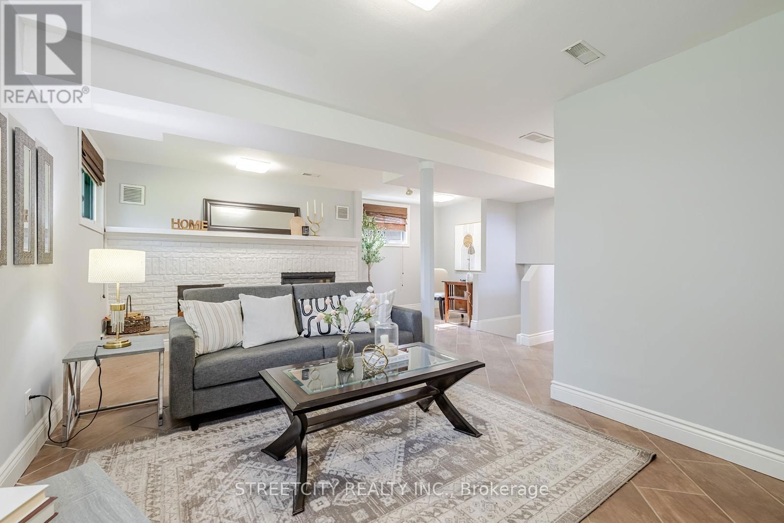 41 FENNELL CRESCENT Image 26
