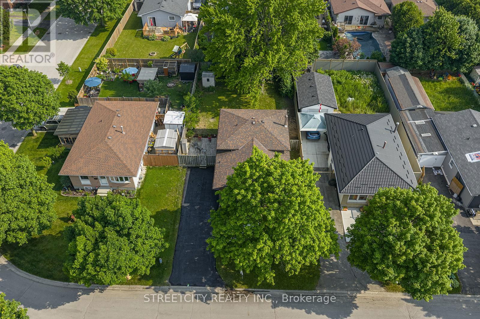 41 FENNELL CRESCENT Image 36