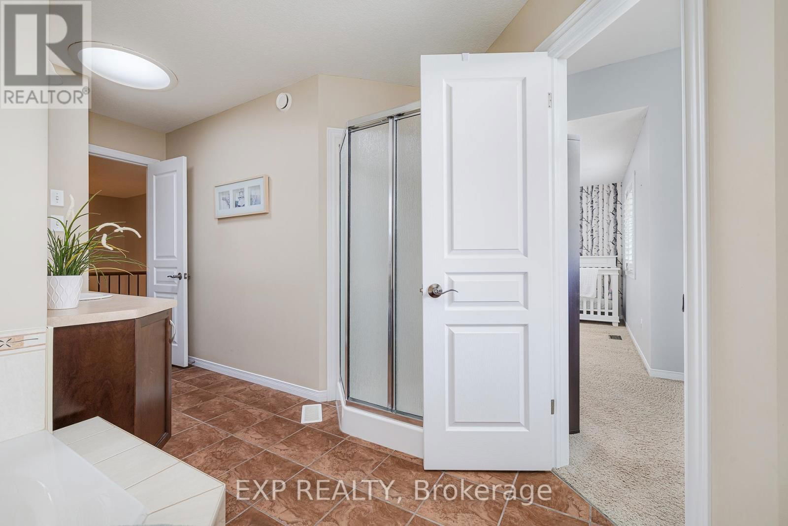 18 - 31 TOWNSEND DRIVE Image 20