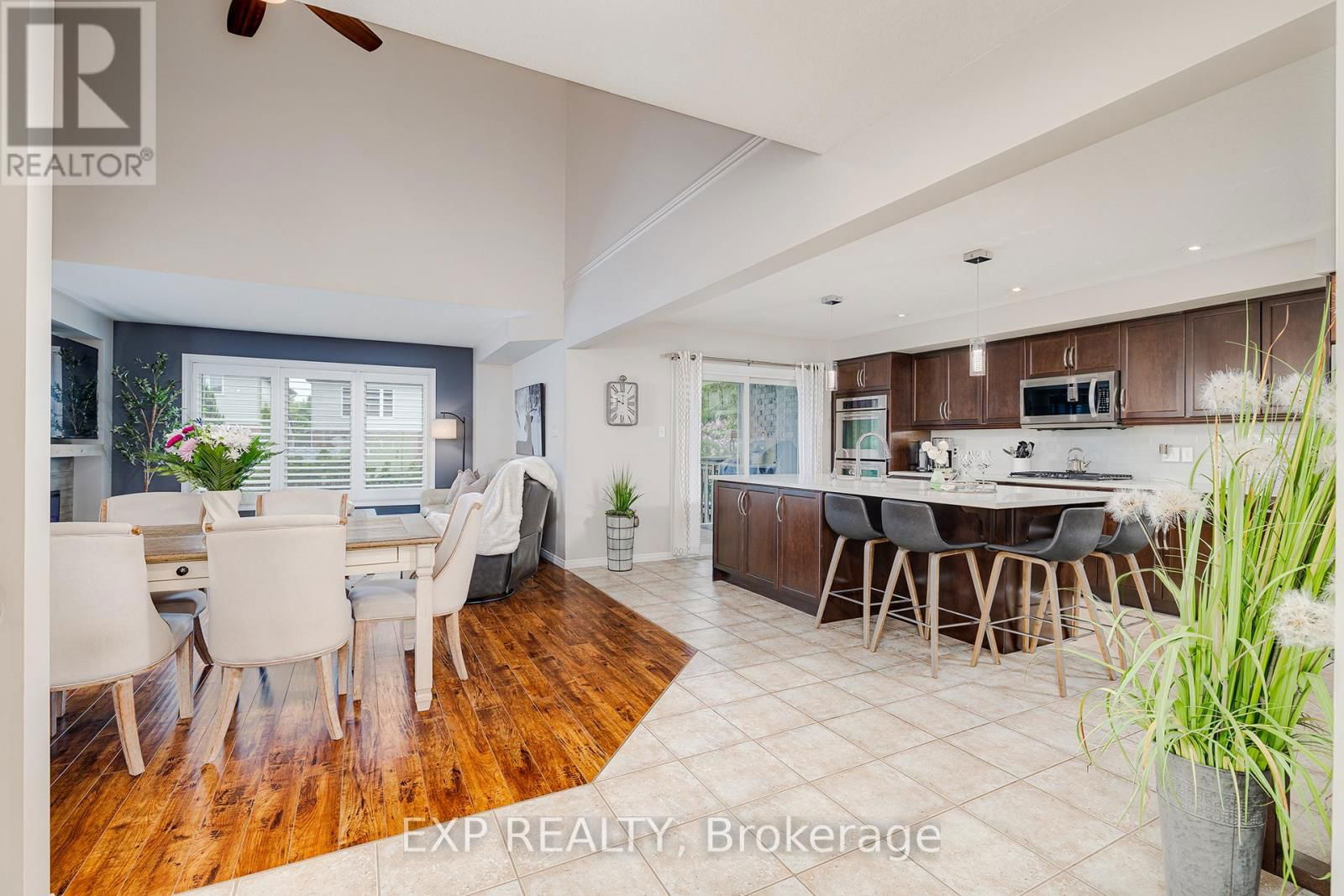 18 - 31 TOWNSEND DRIVE Image 3