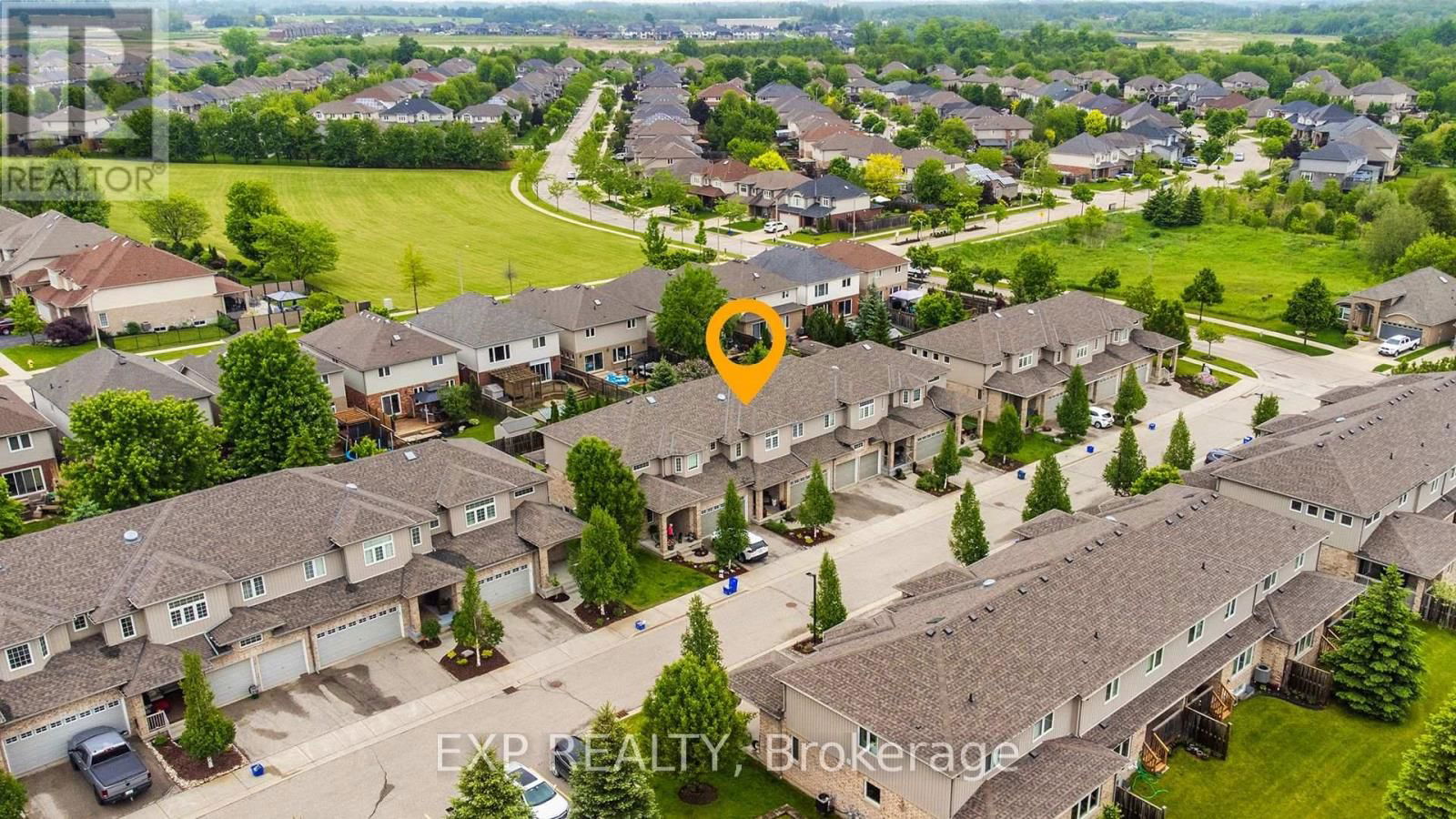18 - 31 TOWNSEND DRIVE Image 32