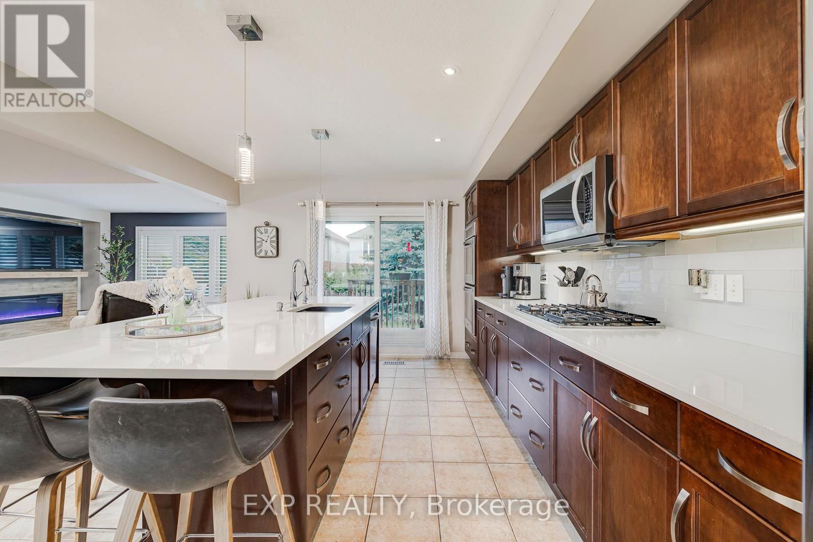 18 - 31 TOWNSEND DRIVE Image 6