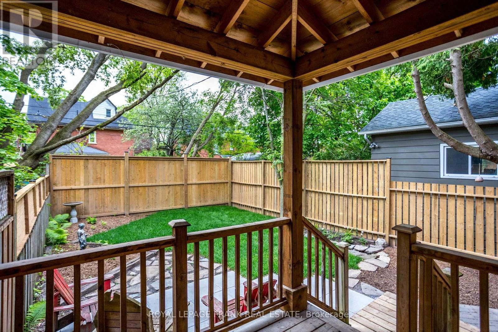 565 GILMOUR STREET Image 36