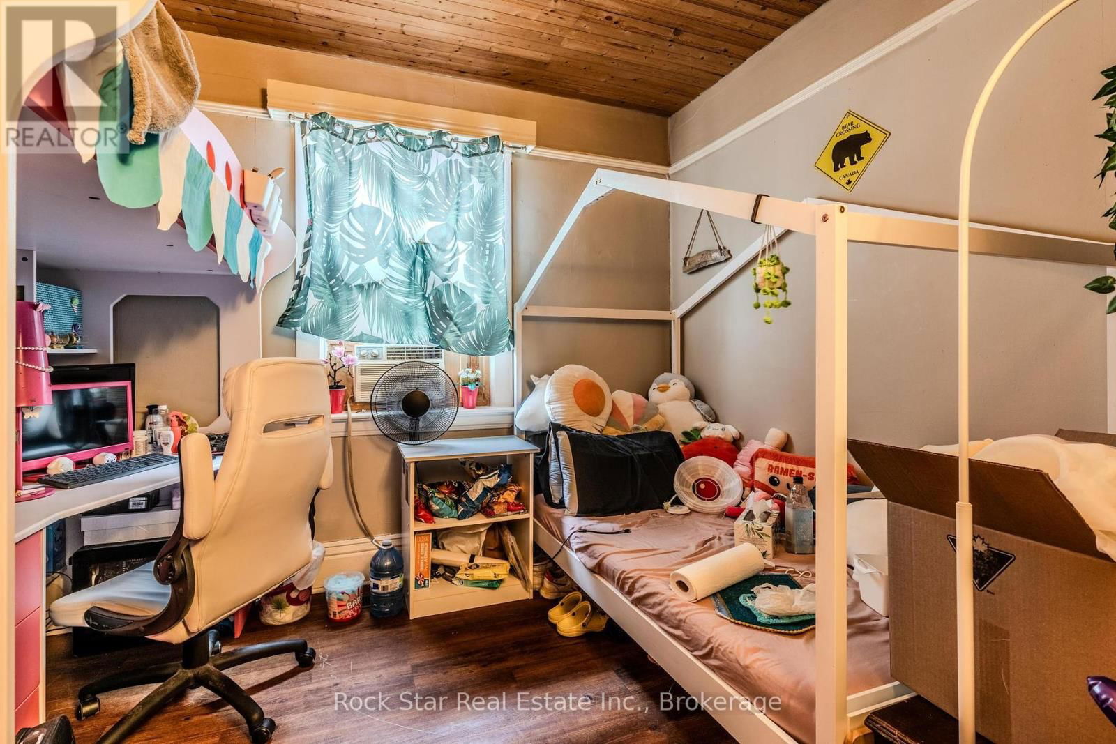 108 NIAGARA FALLS ROAD Image 15