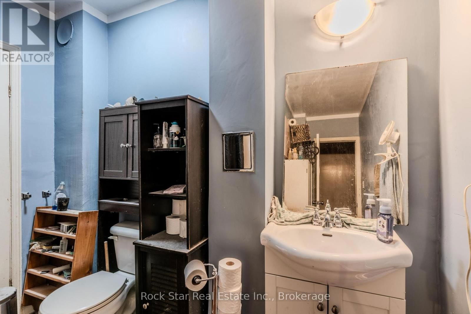 108 NIAGARA FALLS ROAD Image 17