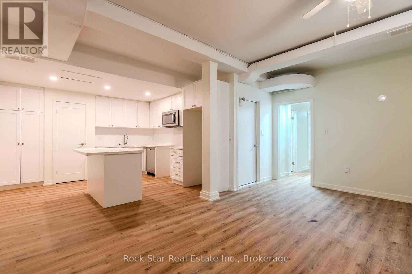 108 NIAGARA FALLS ROAD Image 19