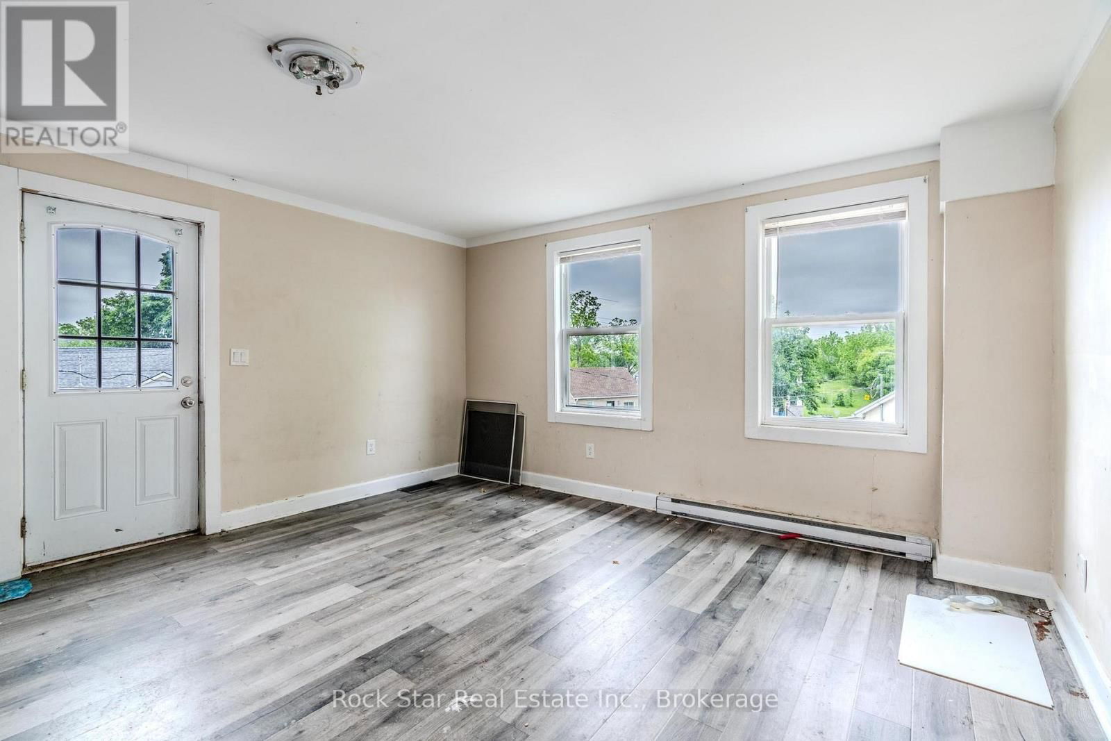 108 NIAGARA FALLS ROAD Image 2