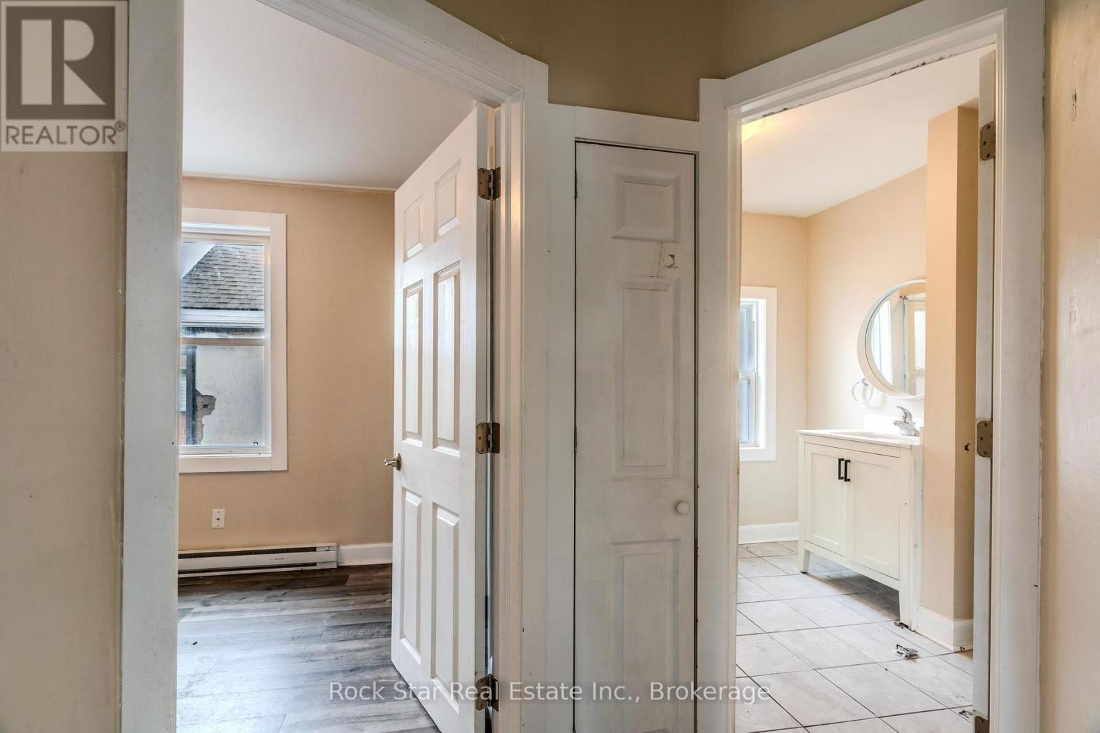 108 NIAGARA FALLS ROAD Image 5
