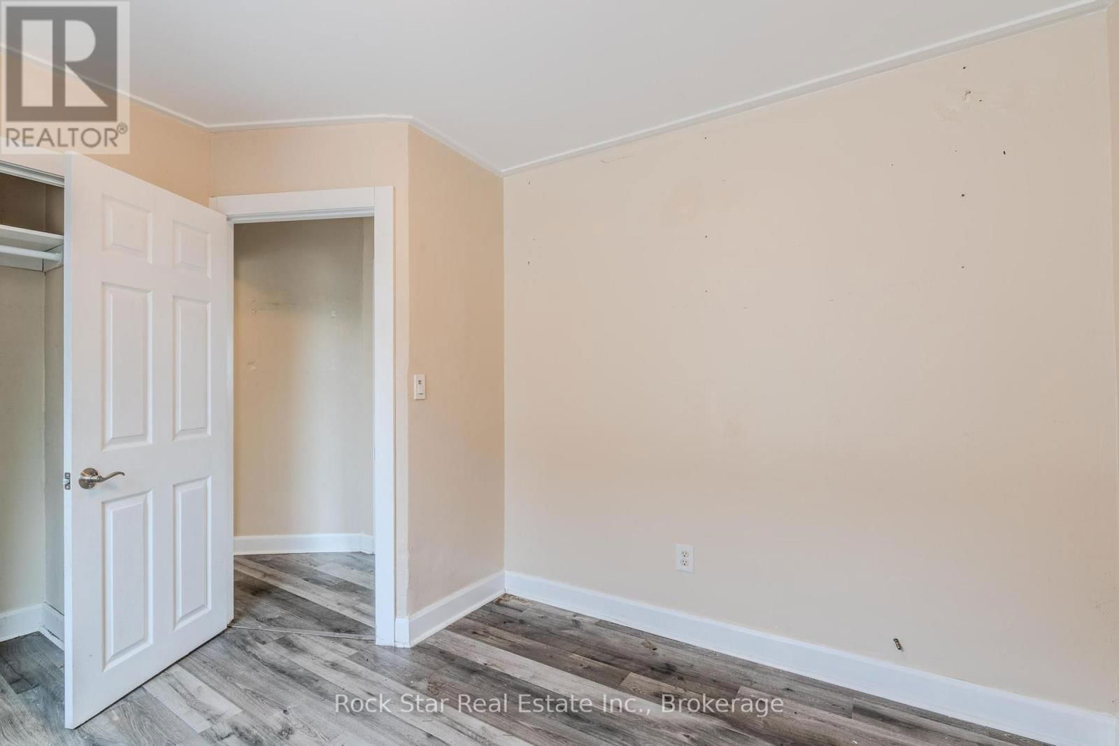 108 NIAGARA FALLS ROAD Image 7