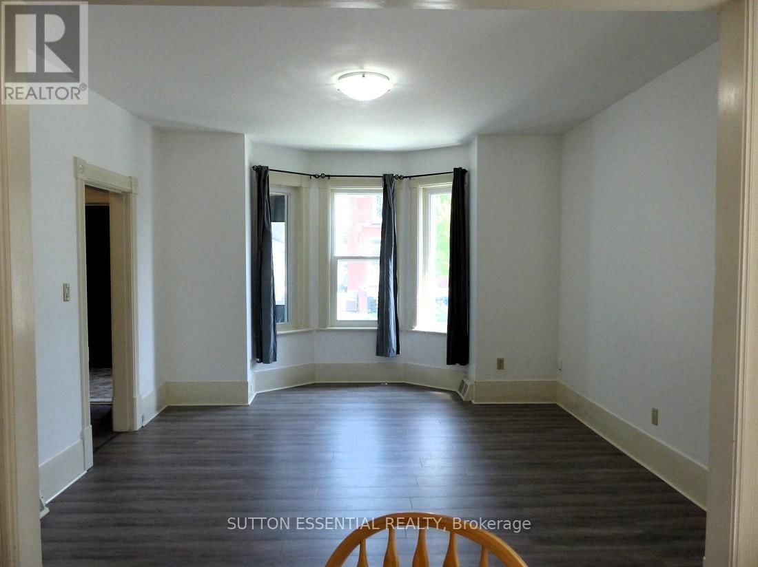 42 MCGILL STREET NORTH Image 10